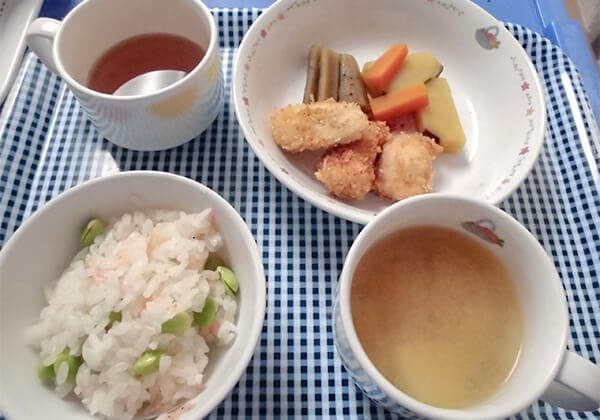 給食メニュー